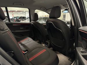 BMW 218 bild 16