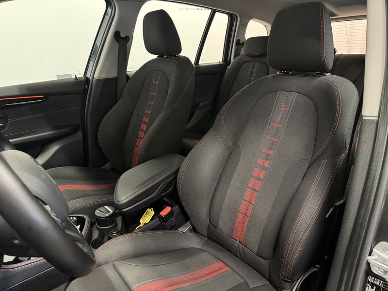 BMW 218 bild 6