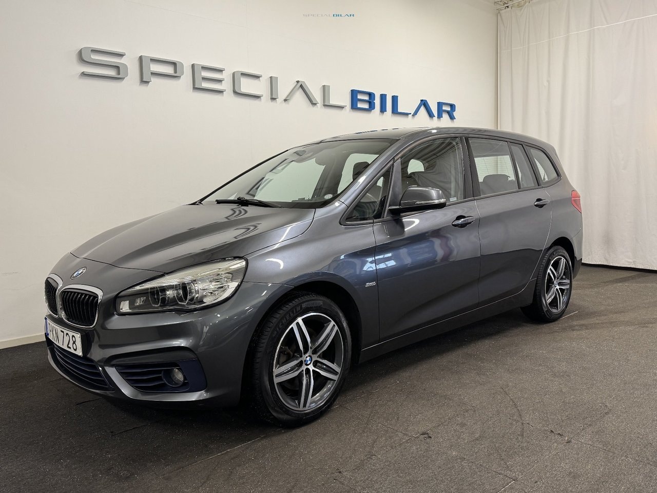 BMW 218