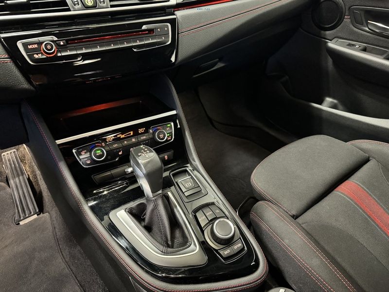 BMW 218 bild 8