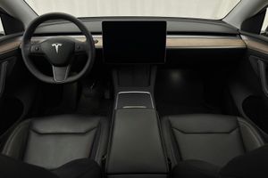 Tesla Model Y bild 6
