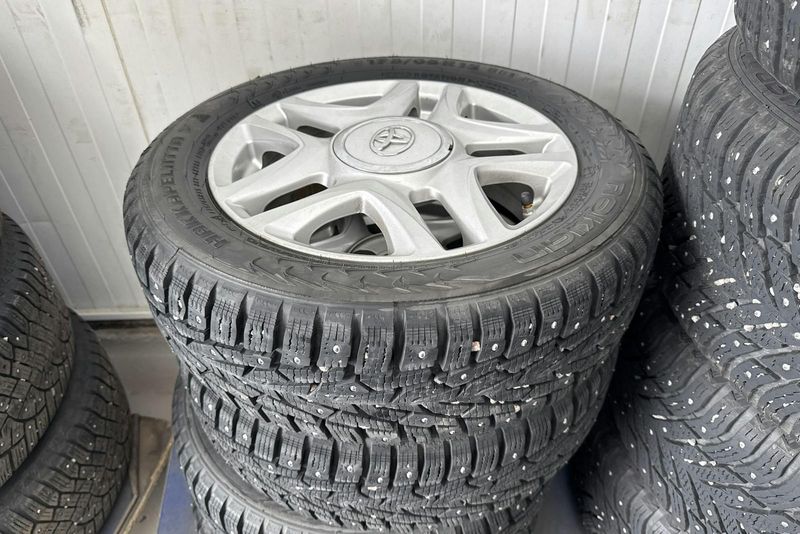 Toyota Yaris bild 15