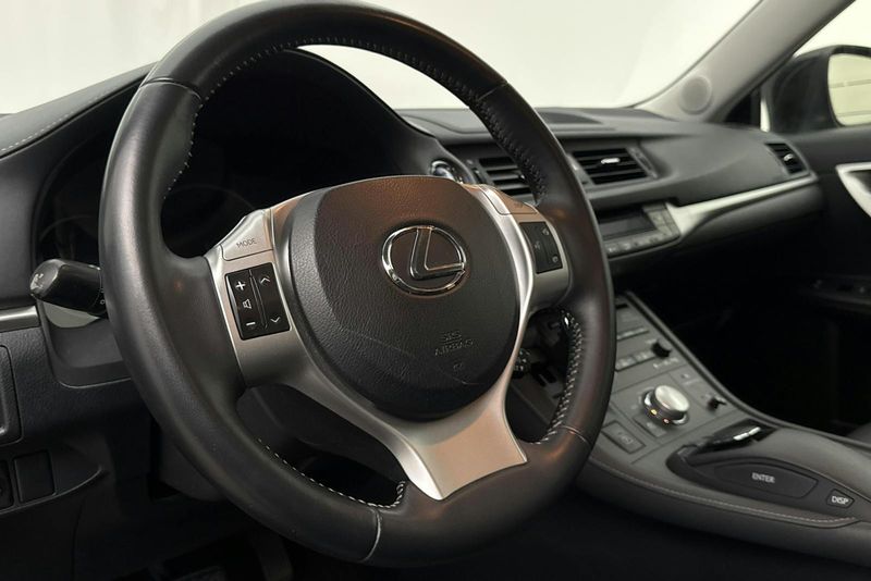 Lexus CT bild 14