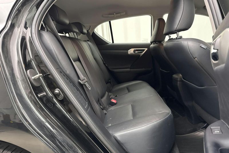 Lexus CT bild 8