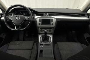 Volkswagen Passat bild 6