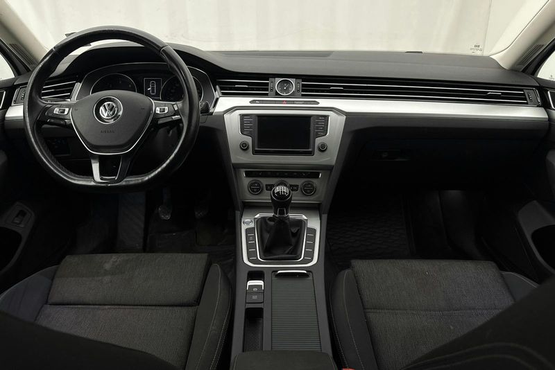 Volkswagen Passat bild 6