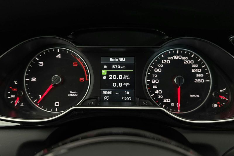 Audi A4 bild 10