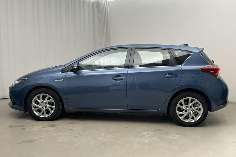 Toyota Auris bild 2