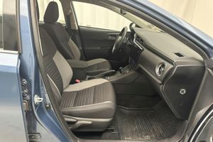 Toyota Auris bild 7