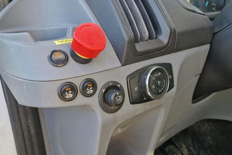 Ford Transit bild 13