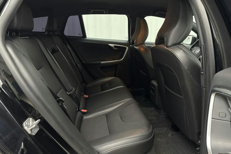 Volvo V60 bild 8