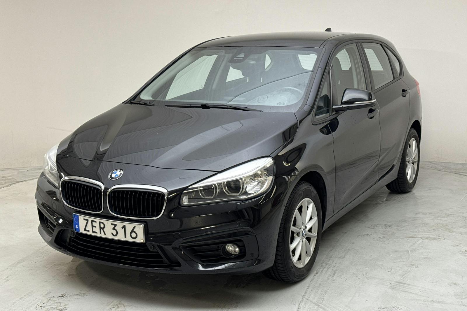 BMW 218