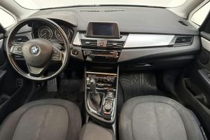 BMW 218 bild 6