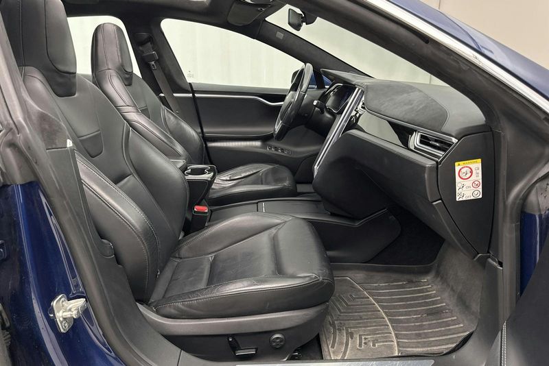 Tesla Model S bild 7