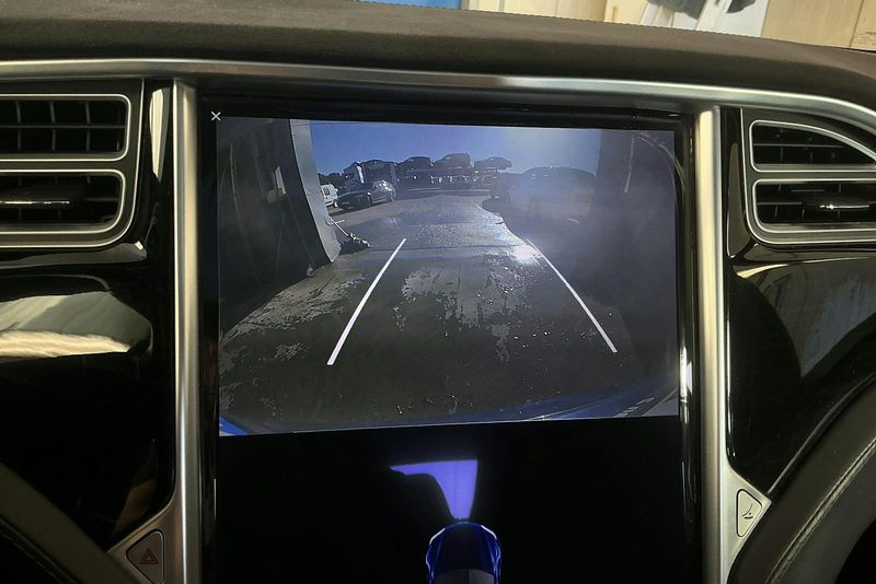 Tesla Model S bild 16