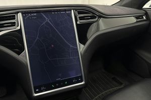 Tesla Model S bild 14