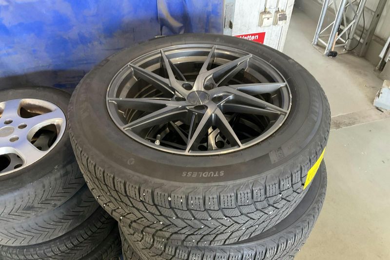 Mercedes GLC220 bild 21