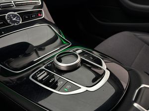 Mercedes E220 bild 22