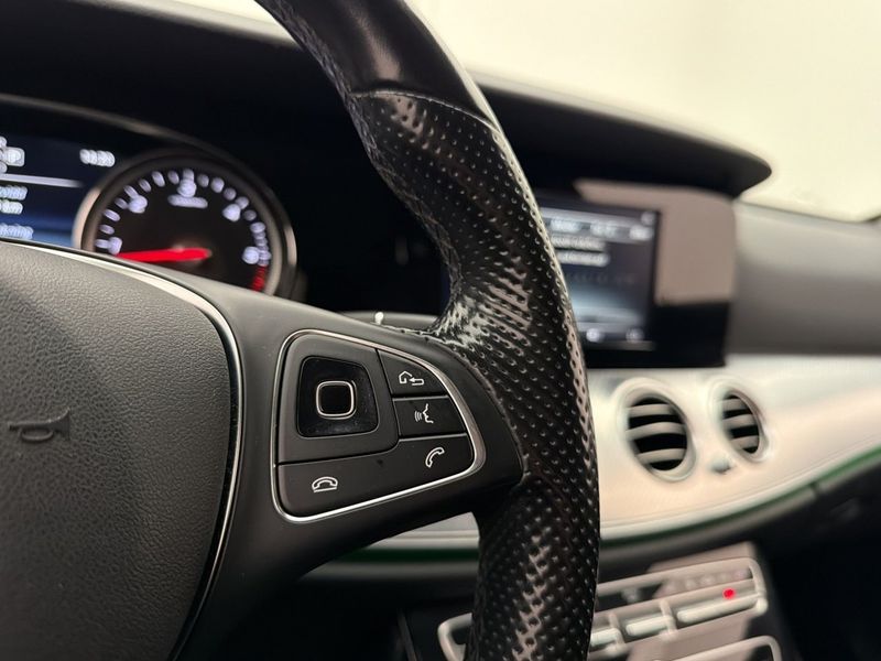 Mercedes E220 bild 16