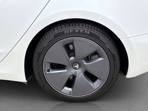 Tesla Model 3 bild 34