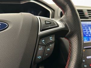 Ford Mondeo bild 17