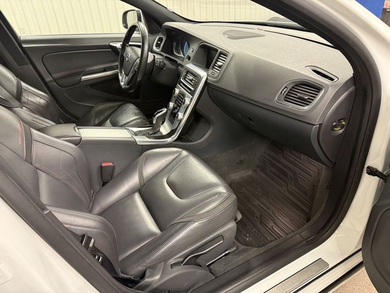 Volvo V60 bild 16