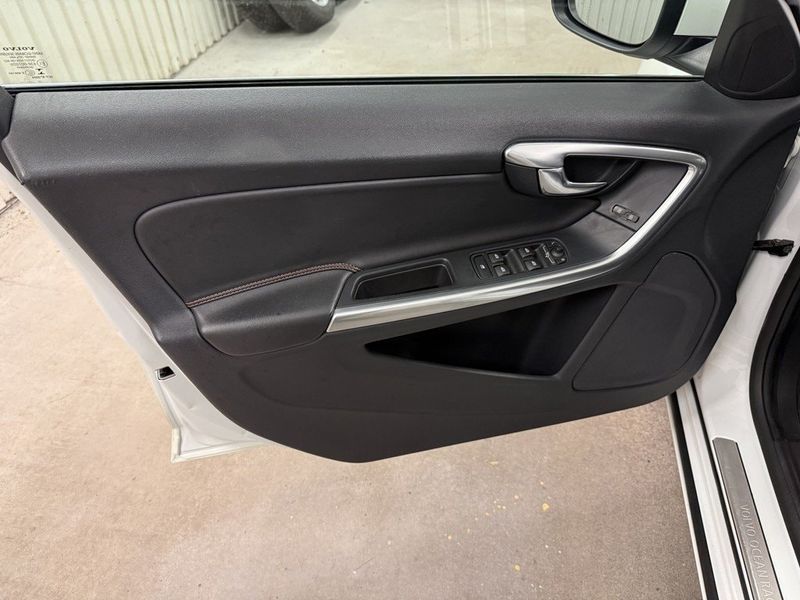 Volvo V60 bild 17