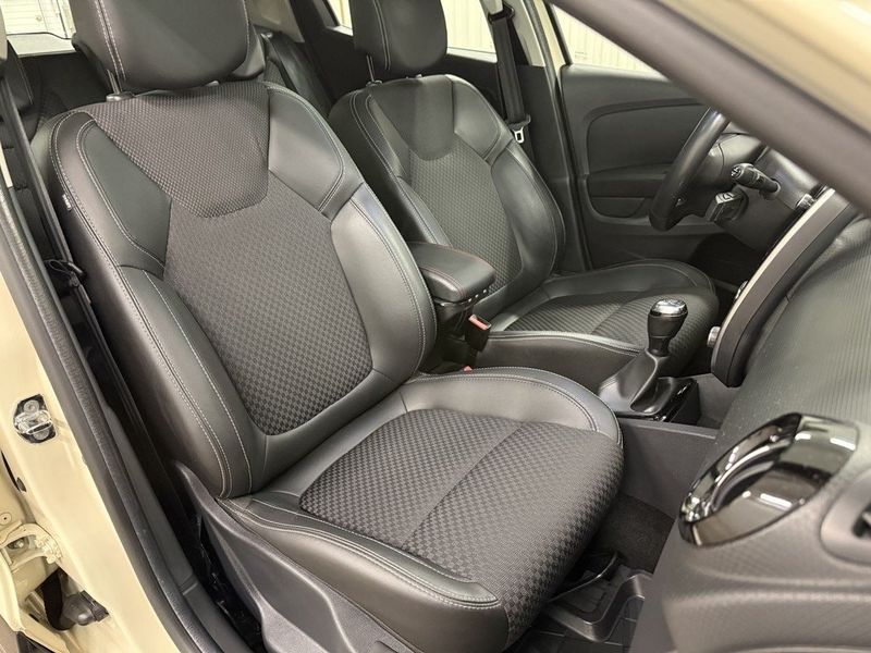 Renault Clio bild 13
