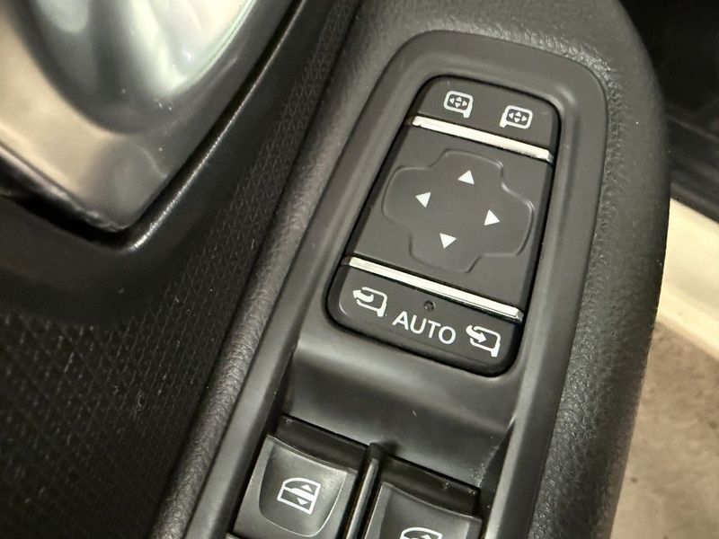 Renault Clio bild 15