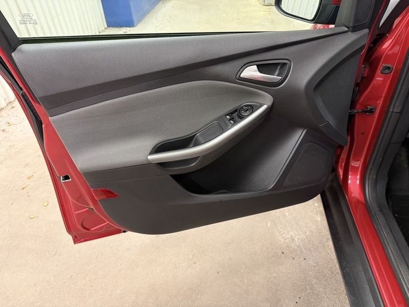 Ford Focus bild 13