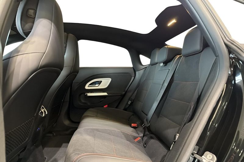 Mercedes CLA350 bild 10