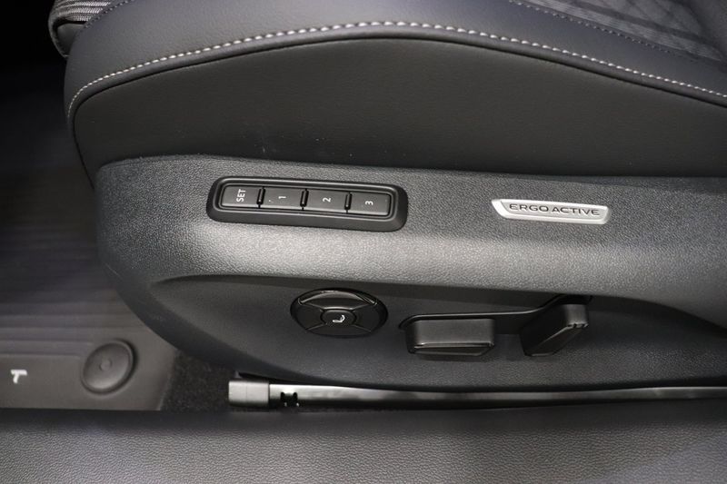 Volkswagen Passat bild 10