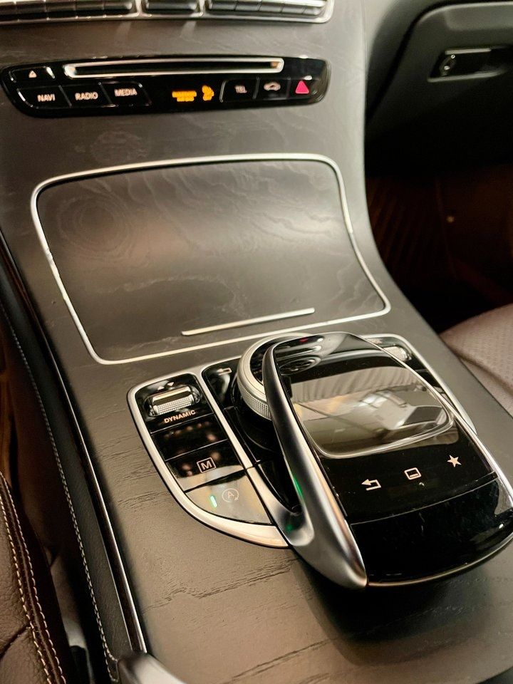 Mercedes GLC250 bild 14