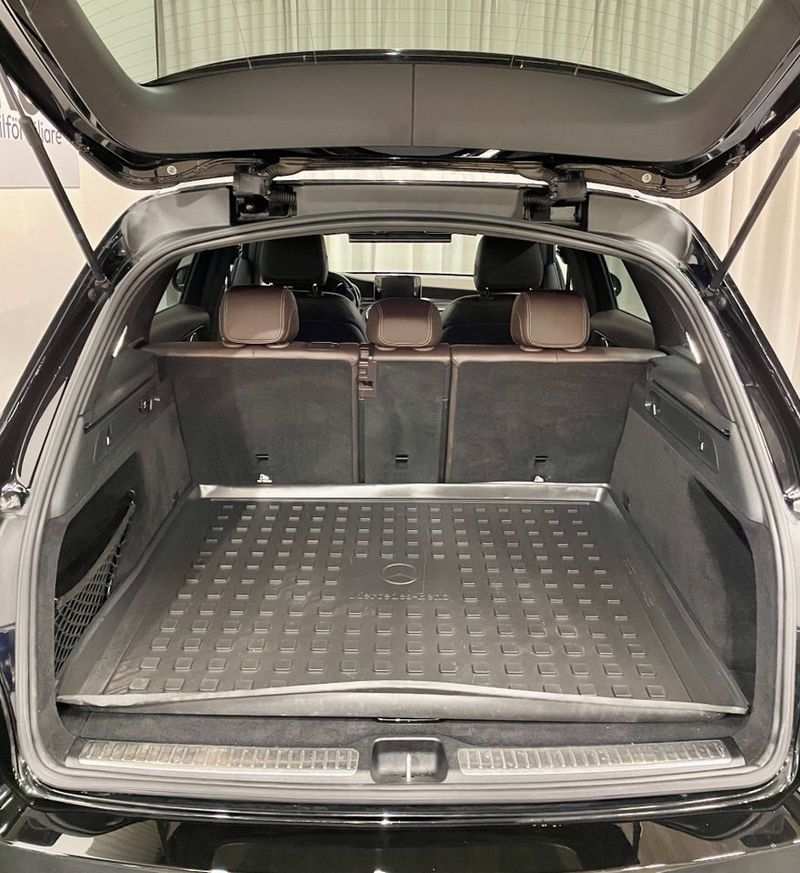 Mercedes GLC250 bild 23