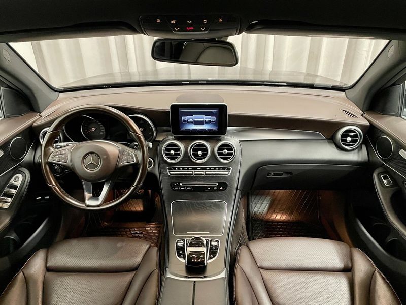 Mercedes GLC250 bild 17