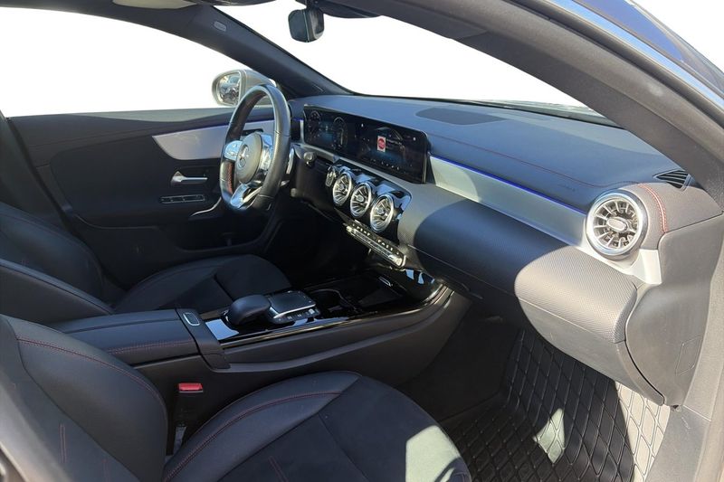 Mercedes CLA250 bild 9