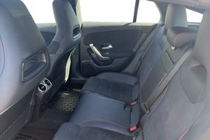 Mercedes CLA250 bild 10
