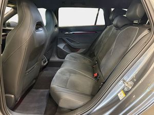 Skoda Superb bild 13
