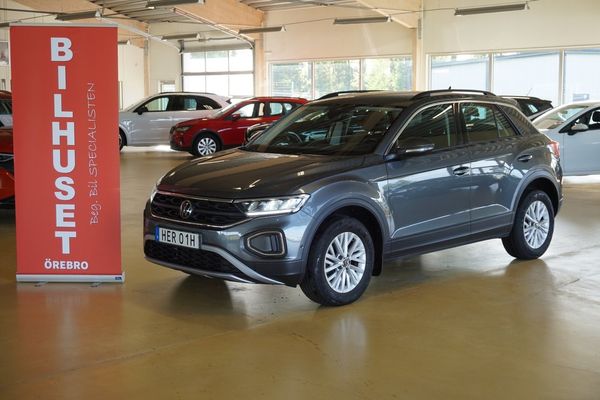 Volkswagen T-Roc 1.0 TSI 110 hk OPF Base Dragkrok Backkamera Euro 6 - 2023
