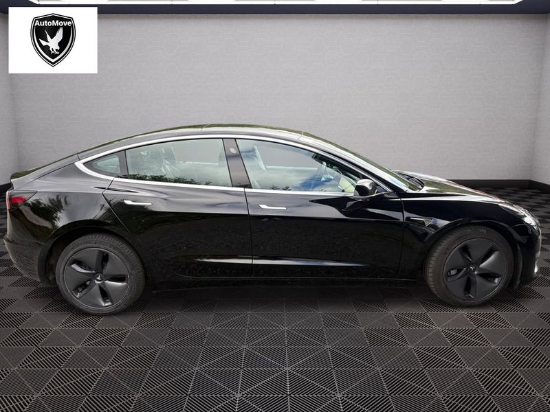 Tesla Model 3 bild 3