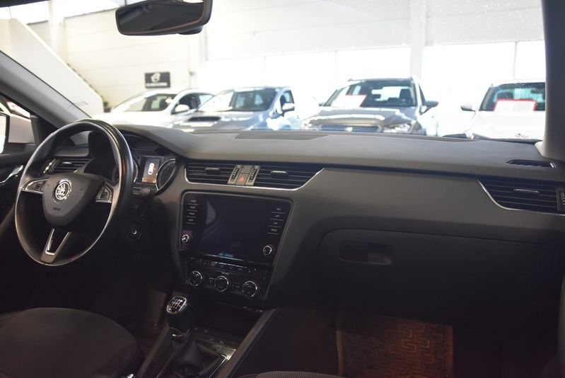 Skoda Octavia bild 9