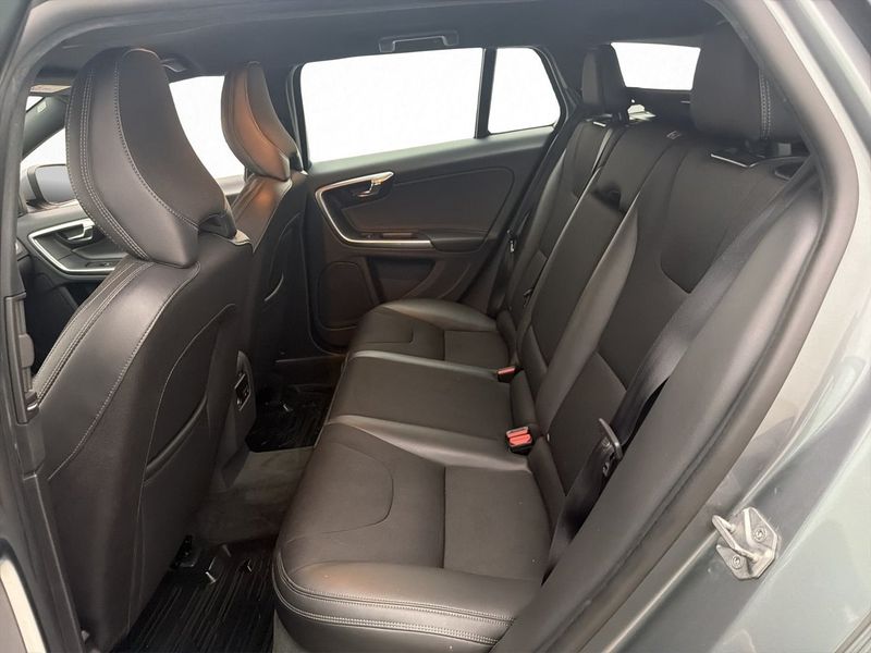 Volvo V60 bild 24