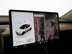 Tesla Model Y bild 23
