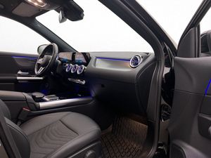 Mercedes EQA300 bild 32