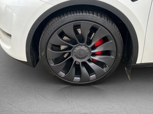 Tesla Model Y bild 34