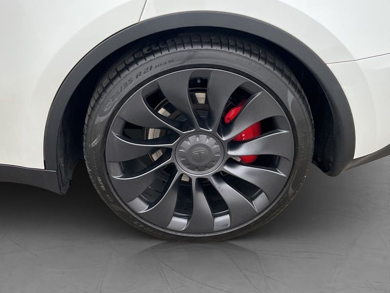 Tesla Model Y bild 35
