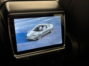 Tesla Model Y bild 29