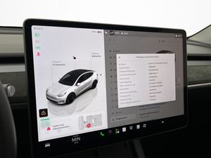 Tesla Model Y bild 24