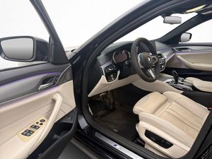 BMW 520 bild 10