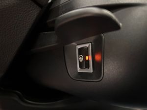 BMW 118 bild 8